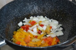 Пенне с курицей и болгарским перцем