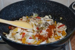 Пенне с курицей и болгарским перцем