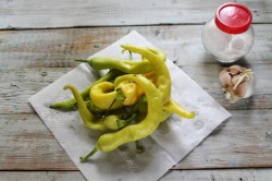 название картинки Перец Цицак на зиму по армянски