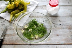 название картинки Перец Цицак на зиму по армянски