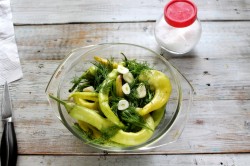 название картинки Перец Цицак на зиму по армянски