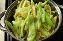 название картинки Болгарский перец с морковью на зиму