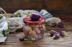 название картинки Перец горький маринованный на зиму без стерилизации