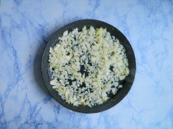 Перцы фаршированные мясом и рисом в кастрюле - шаг 5 Перцы фаршированные мясом и рисом в кастрюле - шаг 5