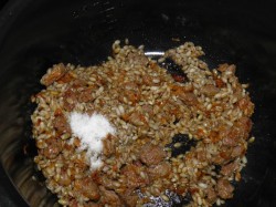 Перловая каша с мясом в мультиварке