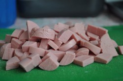 Перловая каша с сосисками и овощами в мультиварке - шаг 5