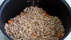 Перловка с грибами в мультиварке