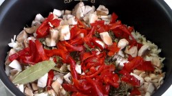 Перловка с грибами в мультиварке