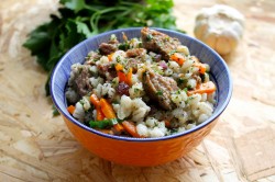 название картинки Перловка с тушенкой