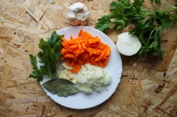 название картинки Перловка с тушенкой