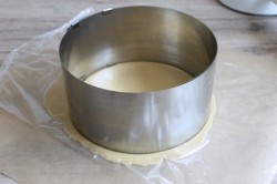 Песочно-творожный торт с клубничным джемом - шаг 6 Песочно-творожный торт с клубничным джемом - шаг 6