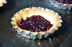 Песочные корзинки с джемом