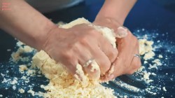 Песочные рогалики на сметане с маслом - шаг 12 Песочные рогалики на сметане с маслом - шаг 12