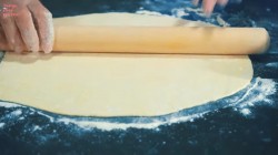 Песочные рогалики на сметане с маслом - шаг 19 Песочные рогалики на сметане с маслом - шаг 19