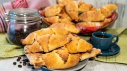 Песочные рогалики на сметане с маслом - шаг 25 Песочные рогалики на сметане с маслом - шаг 25