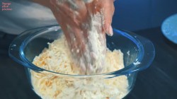 Песочные рогалики на сметане с маслом - шаг 3 Песочные рогалики на сметане с маслом - шаг 3