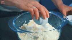 Песочные рогалики на сметане с маслом - шаг 5 Песочные рогалики на сметане с маслом - шаг 5