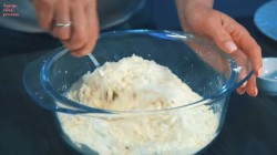 Песочные рогалики на сметане с маслом - шаг 6 Песочные рогалики на сметане с маслом - шаг 6