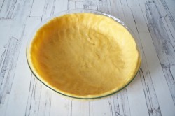 Песочный пирог с черникой и творогом - шаг 13