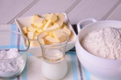 название картинки Песочный пирог с финиками и орехами