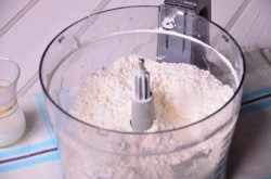 название картинки Песочный пирог с финиками и орехами