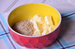 название картинки Песочный пирог с финиками и орехами