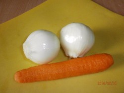 Пестрая картошка морковью и луком