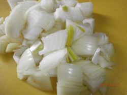 Пестрая картошка морковью и луком