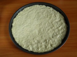 название картинки Пицца бездрожжевая с грибами на яйце и молоке