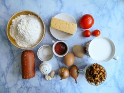 Пицца без дрожжей на молоке в духовке