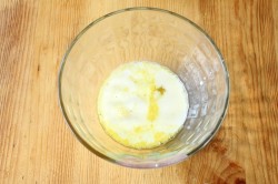 Пицца бездрожжевая на молоке с яйцом