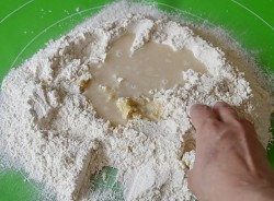 Пицца Цезарь в духовке на дрожжевом тесте