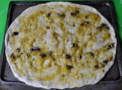 Пицца Цезарь в духовке на дрожжевом тесте