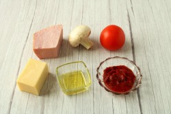 название картинки Пицца на тонком тесте без дрожжей