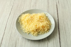 название картинки Пицца на тонком тесте без дрожжей