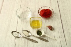 название картинки Пицца на тонком тесте без дрожжей