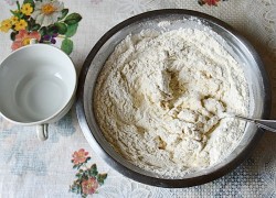 Мясная пицца с мясом и грибами