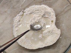 название картинки Пицца с ветчиной грибами и сыром