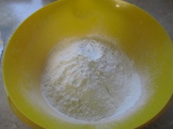 Торт Пинчер из сметанника с крем-брюле