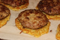 название картинки Пирамидки Весёлые друзья драники с котлетами