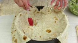 название картинки Пирог из лаваша с кабачком и сыром брынза в духовке