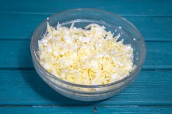 Пирог из лаваша с сыром в духовке