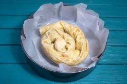 Пирог из лаваша с сыром в духовке