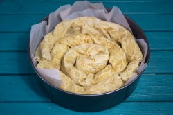 Пирог из лаваша с сыром в духовке