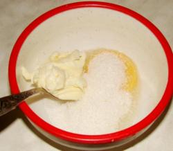 Пирог из яблок и моркови