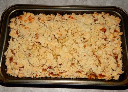 название картинки Пирог кудрявый с вареньем к чаю