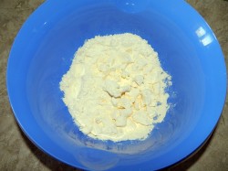 название картинки Пирог кудрявый с вареньем к чаю