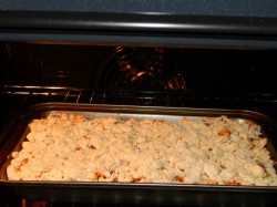 название картинки Пирог кудрявый с вареньем к чаю