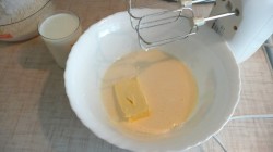 название картинки Пирог на молоке в мультиварке