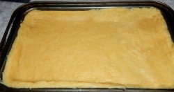 название картинки Пирог на терке с вареньем песочный